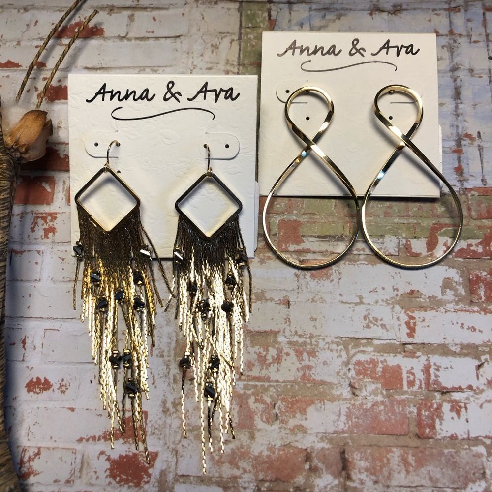 Anna & Ava gold earrings - Picture 2 of 2